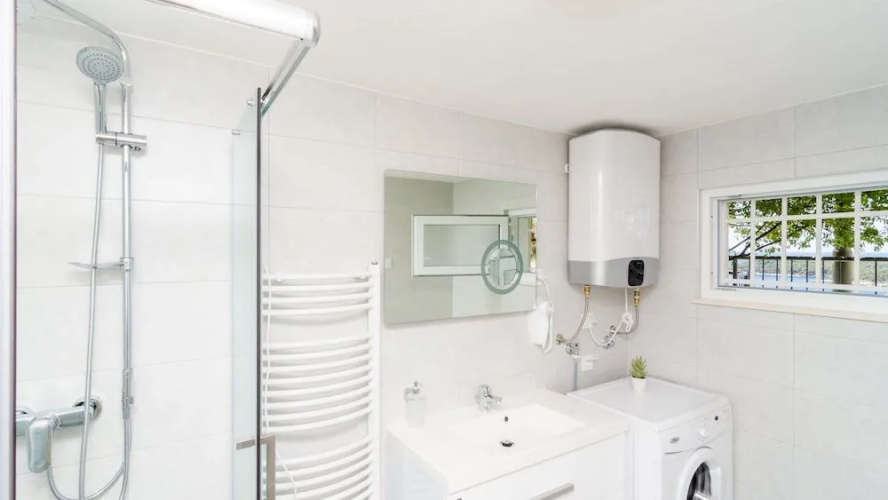 Shining Star Apartments