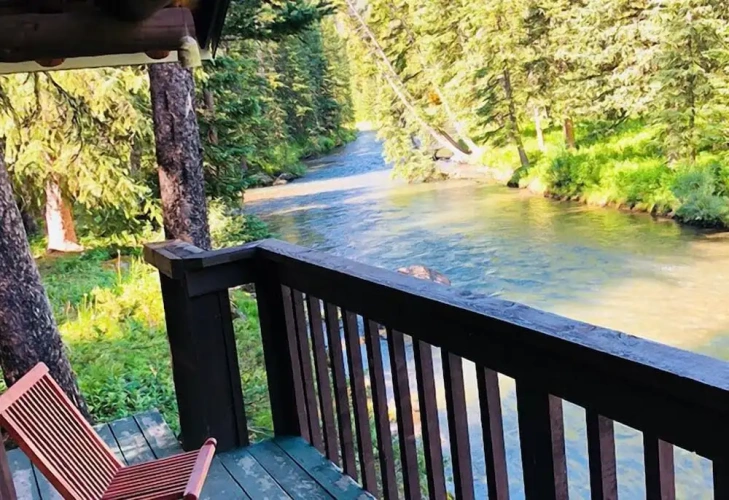 Standard room with balcony and with river view