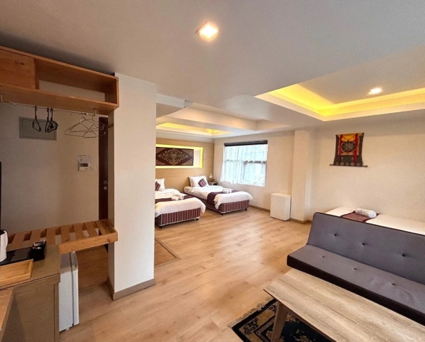 Standard Triple room