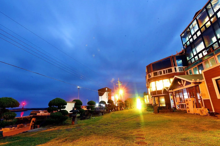 Windmill and Sea Pension