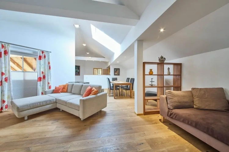 2 Bedrooms Comfort room with mountain view