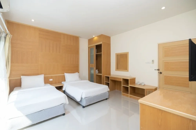 2 Bedrooms Cottage