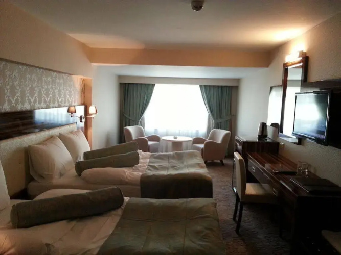 Hotel Grand Plus