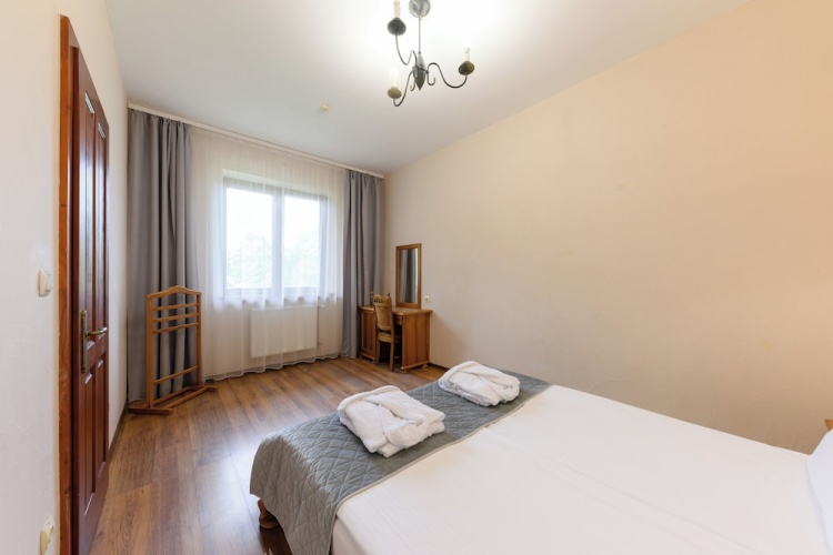 1 Bedroom Suite