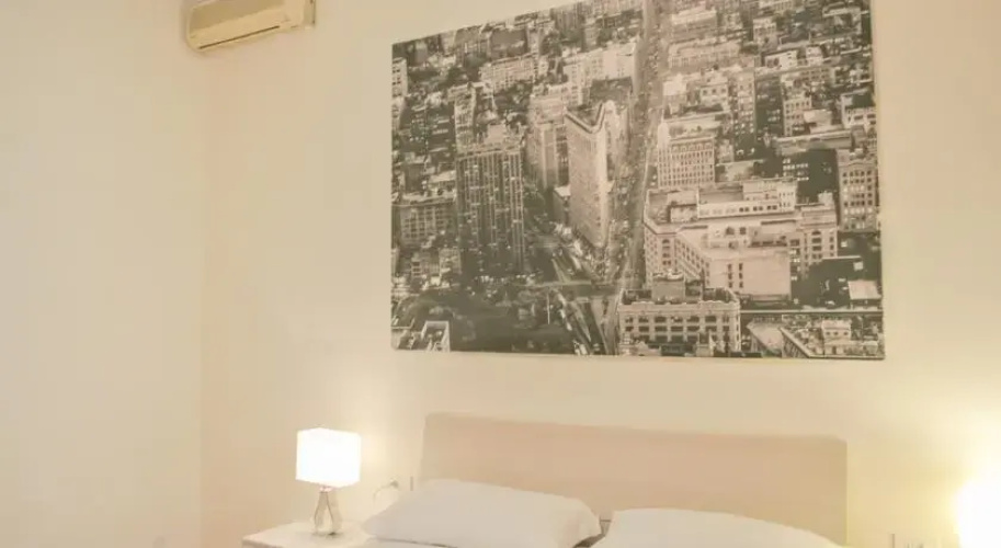 Sezar Rooms