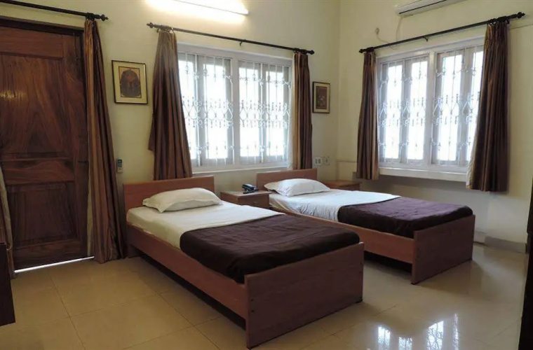Emerald Residency