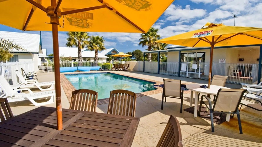 2 Bedrooms Quadruple Family Suite