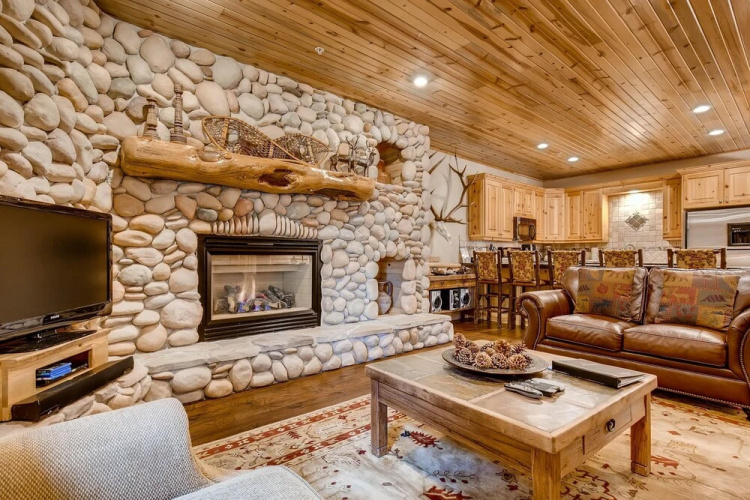 Timber Wolf Lodge by Park City Lodging
