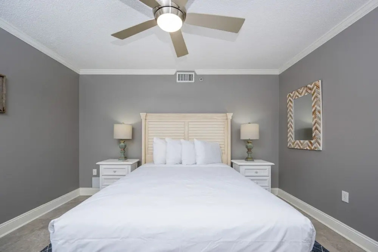 Phoenix Vi 6910 2 Bedroom Condo