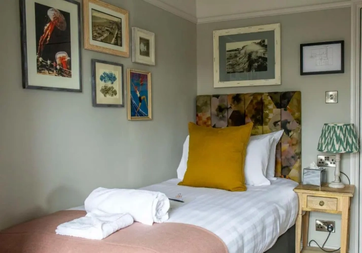 Standard Single room