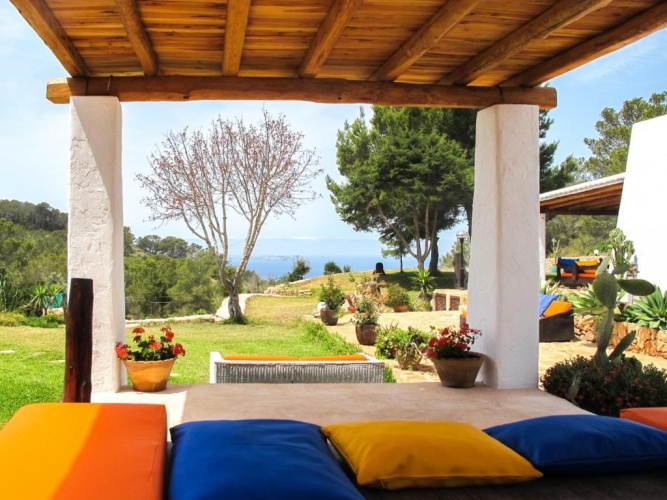Villa beachfront