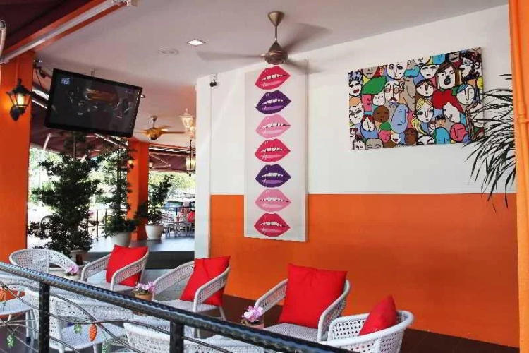 Express Hotel Est