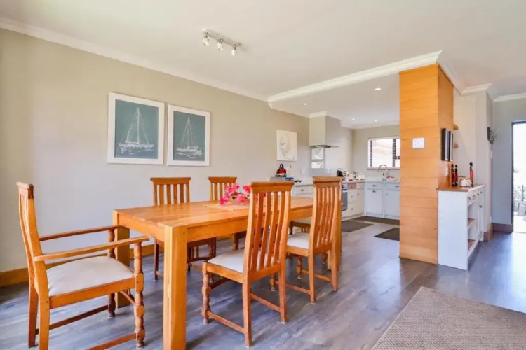 Sea Cliff Condo