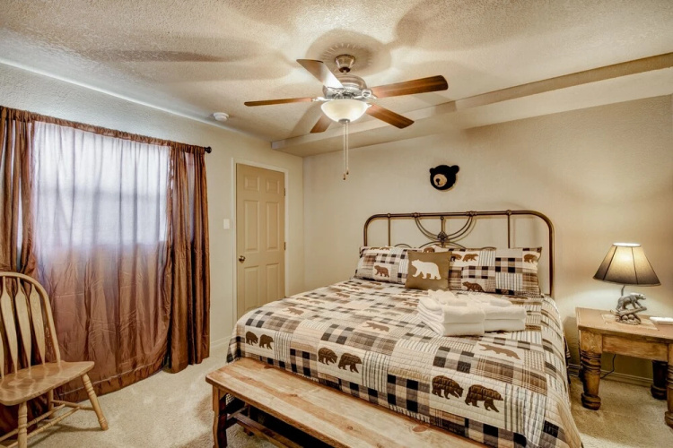 414Elkmountainmtncb Elk Mountain House