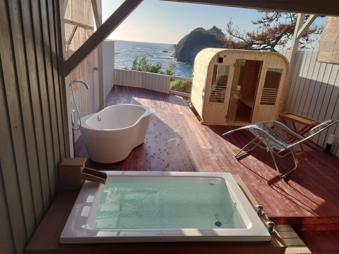 Deluxe Twin room with ocean view