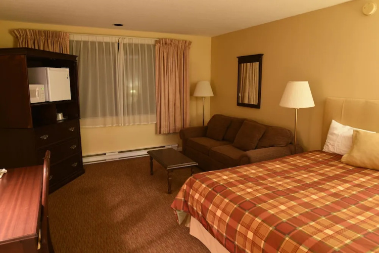 Pacific Inn