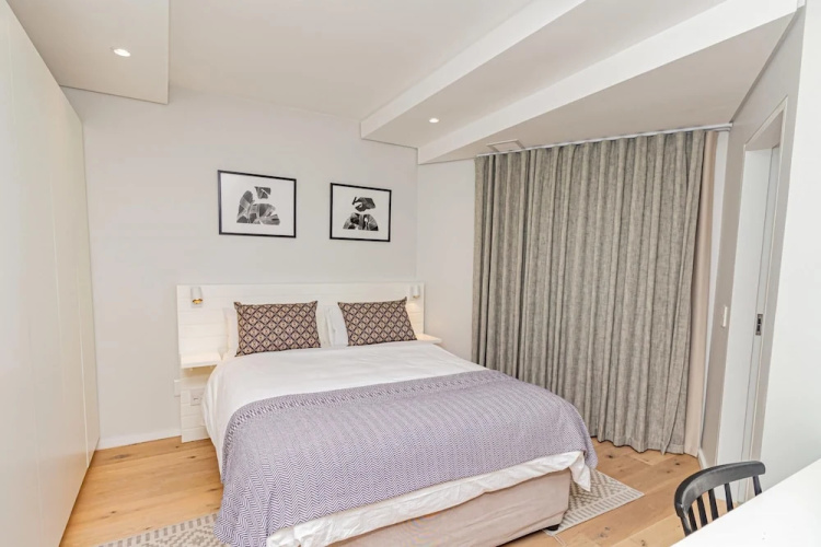 Modern Apartment w Rooftop Deck Scholtz Penthouse