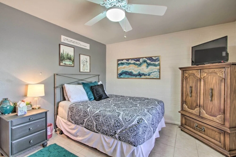 2 Bedrooms Cottage