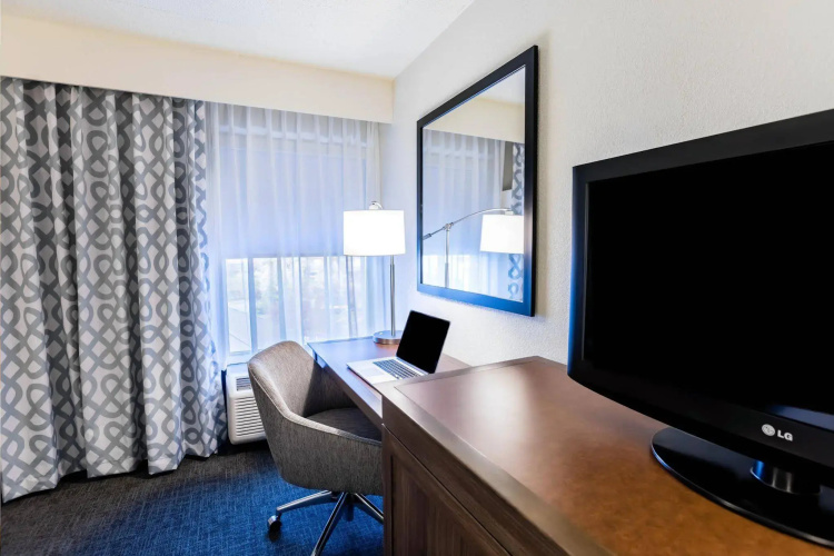 Hampton Inn St. Charles St. Peters