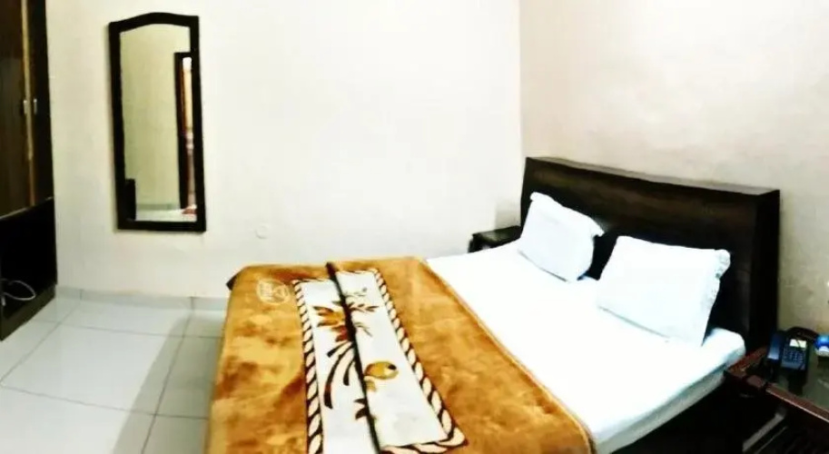 Hotel Aroma Inn