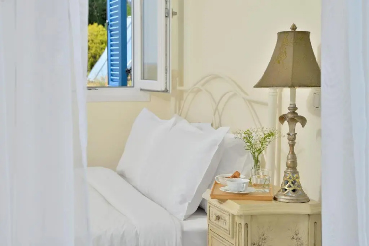Andros Homes Sea Side Apartment & Studio