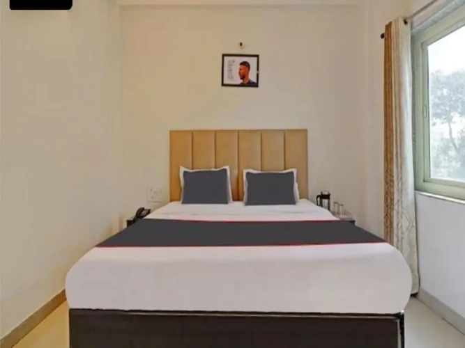Standard Double room with land view