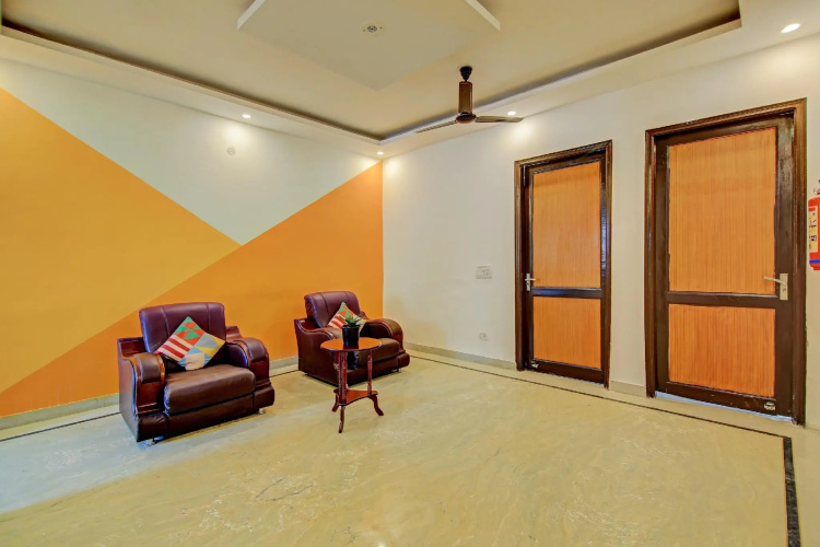 OYO Flagship 62903 Neelam Villa