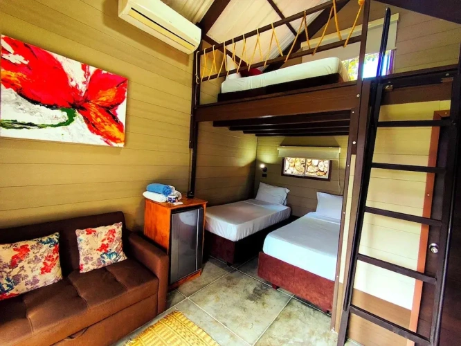Standard Quadruple Club room
