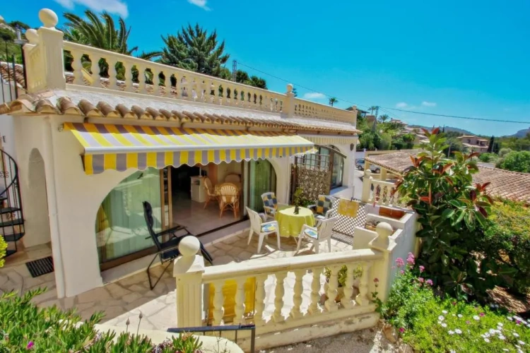 2 Bedrooms Cottage