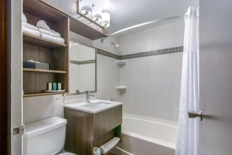 Business Quadruple room
