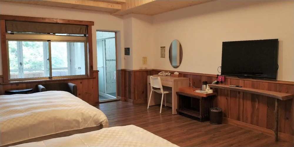 Deluxe Double Family room with mountain view