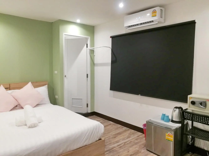 Deluxe Double room with pool view