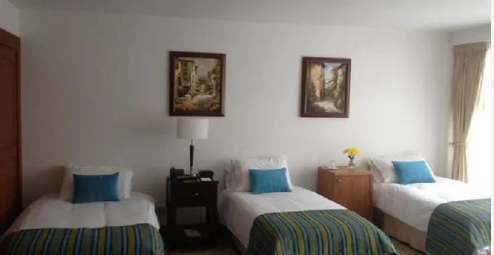 Standard Triple room