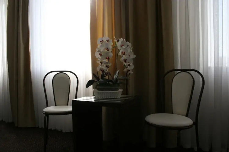 Hotel Junior 2