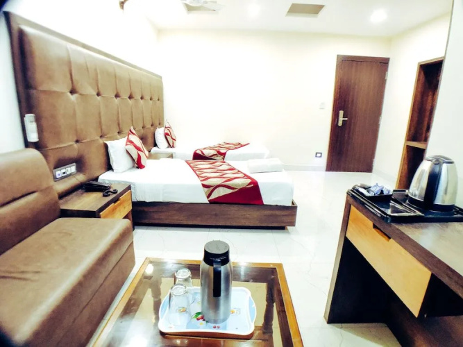 Hotel Orchid Inn