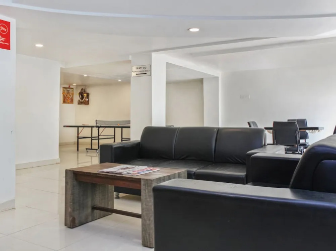 OYO 22692 Flagship Strand Resort