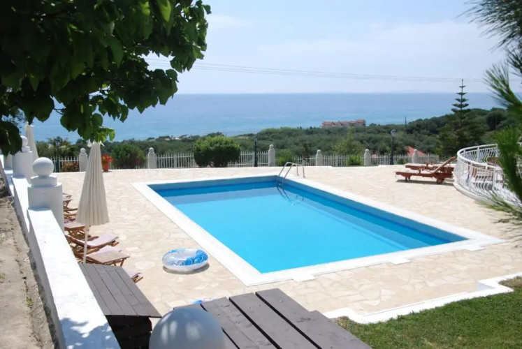Villa Alex