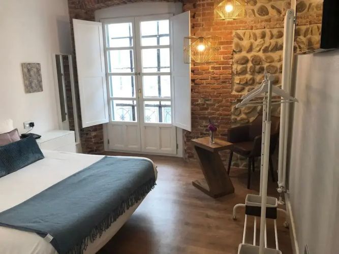 Hostal Albany Ancha