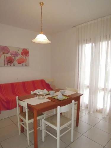 2 Bedrooms Apartment with garden view