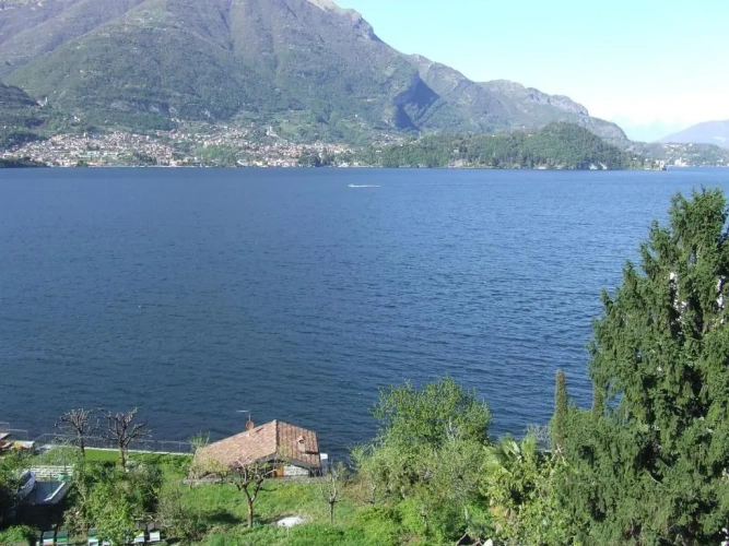 Standard Double room with lake view