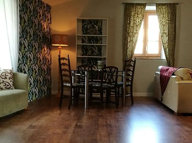 Maison de Textile Apartment