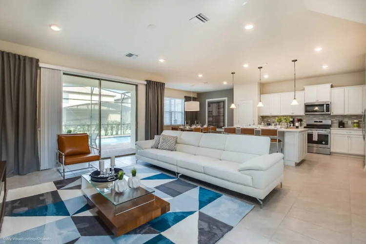 5444 Misty Oak Circle