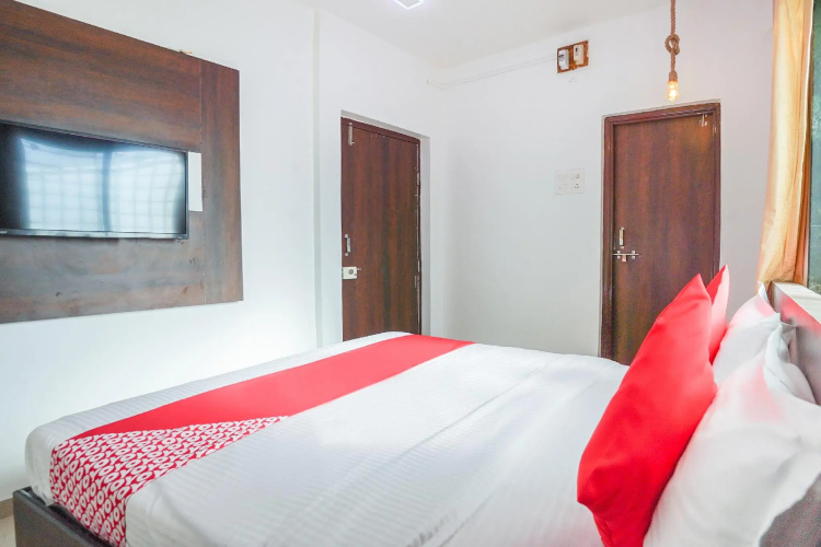 Hotel Vrindavan by OYO Rooms