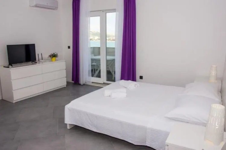 Studio apartman Hrvoje