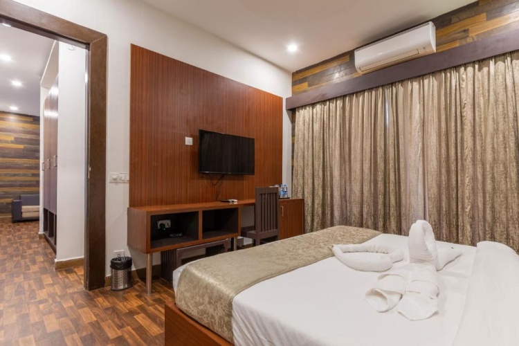 Suite with balcony