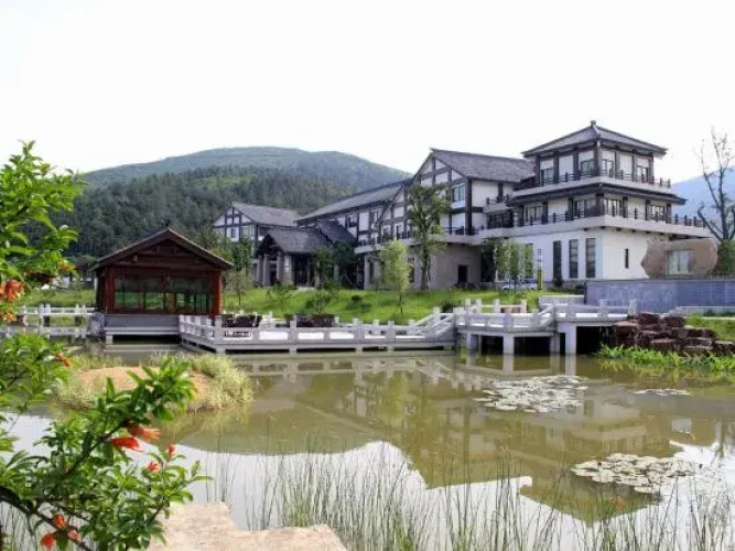 Sunwu Academy Luofu Hotel