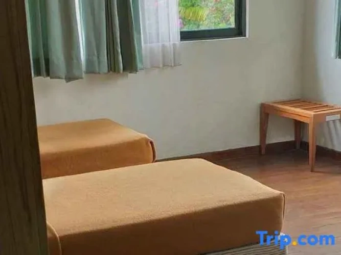 4 Bedrooms Double Villa