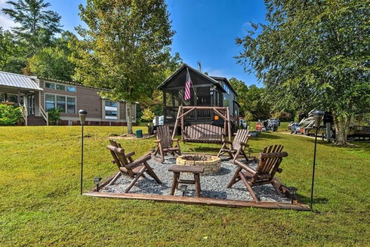 Secluded Morganton Tiny Home w/ Grills!