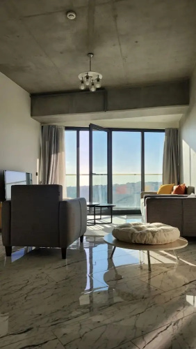 Modern 2Bed Condo in Luxurious Building
