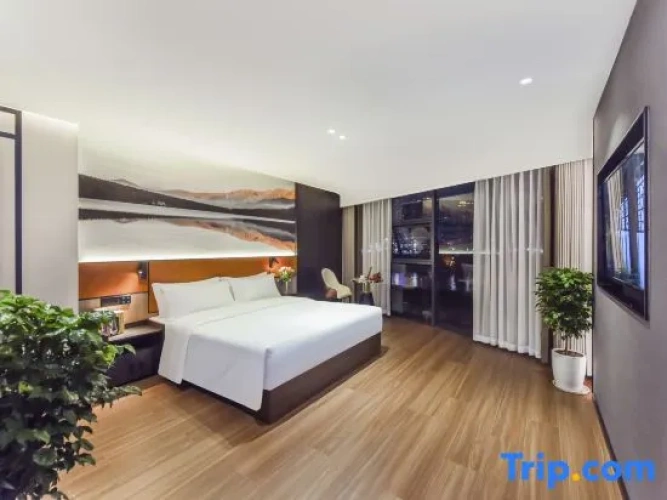 2 Bedrooms Family Suite with river view
